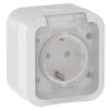 TORS Розетка 1-местная заземляющим контактом и крышкой 16А IP55 TS320 белый IEK