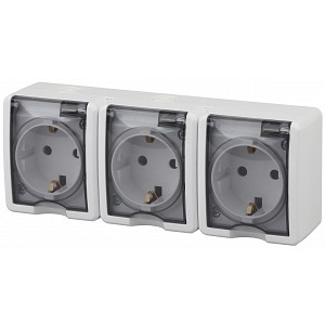 11-2406-01  Розетка ЭРА Эксперт 11-2406-01 тройная 3х2P+E IP54 шторки 16A-250В ОУ белый