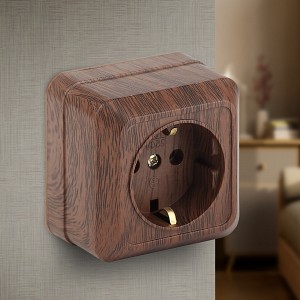 2-202-10 Розетка Intro Quadro 2-202-10 с заземлением 2P+E Schuko 16А-250В IP20 ОУ венге