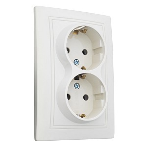 Розетка 2П+З двойная скрытой установки 16А 250В IP20,слоновая кость (керамика) "Дельта" General