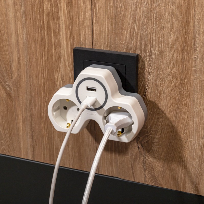 Двойник электрический (разветвитель) 16А с/з, разъемы USB-A и USB-C